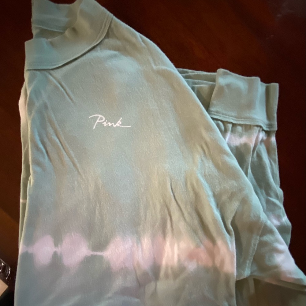 Victoria Secret Pink Lounge Long Sleeve oversized top